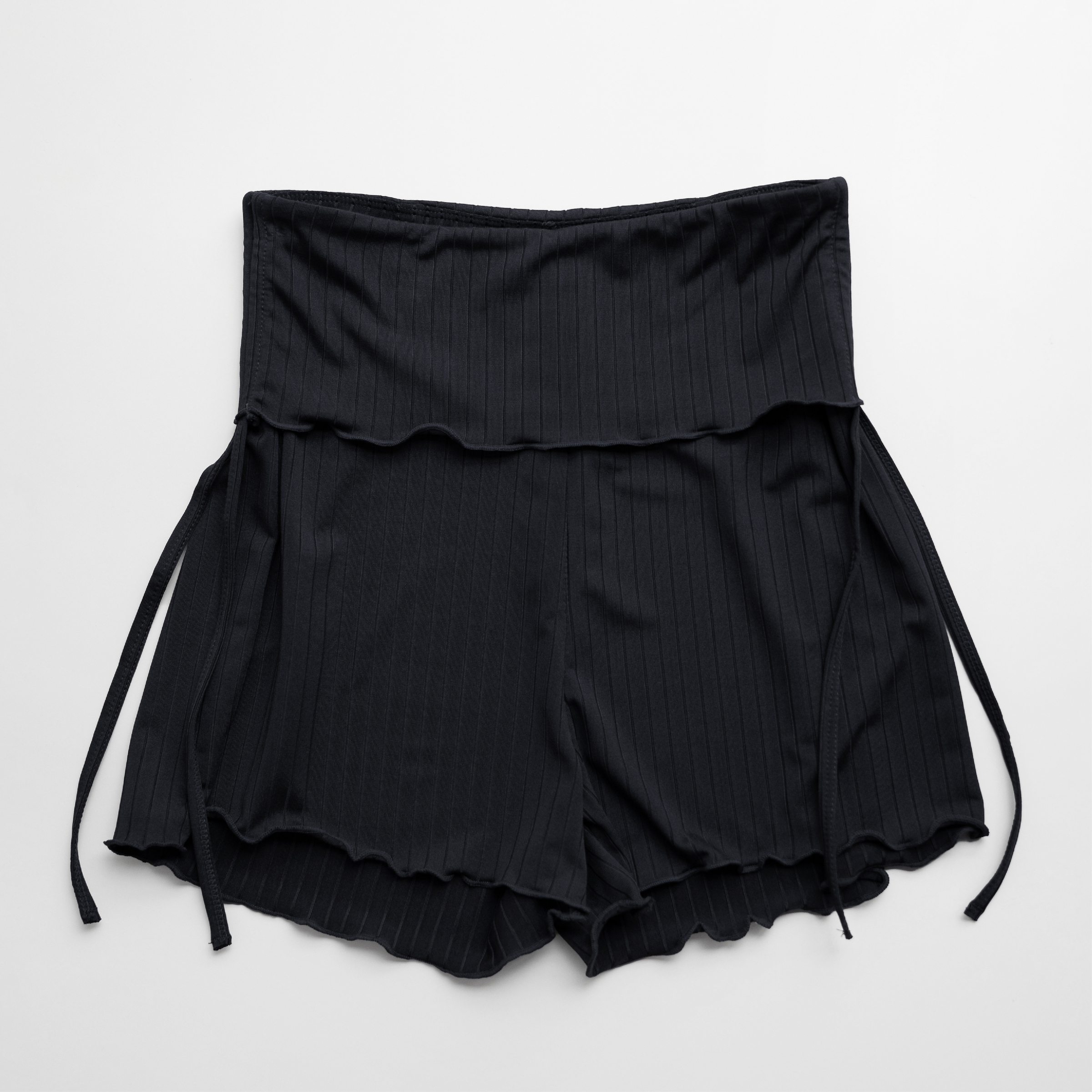 田園翻腰綁帶短褲-黑