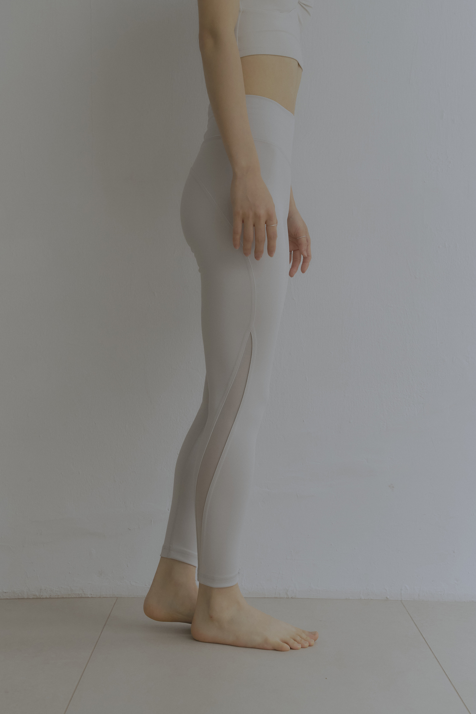 AURA0230