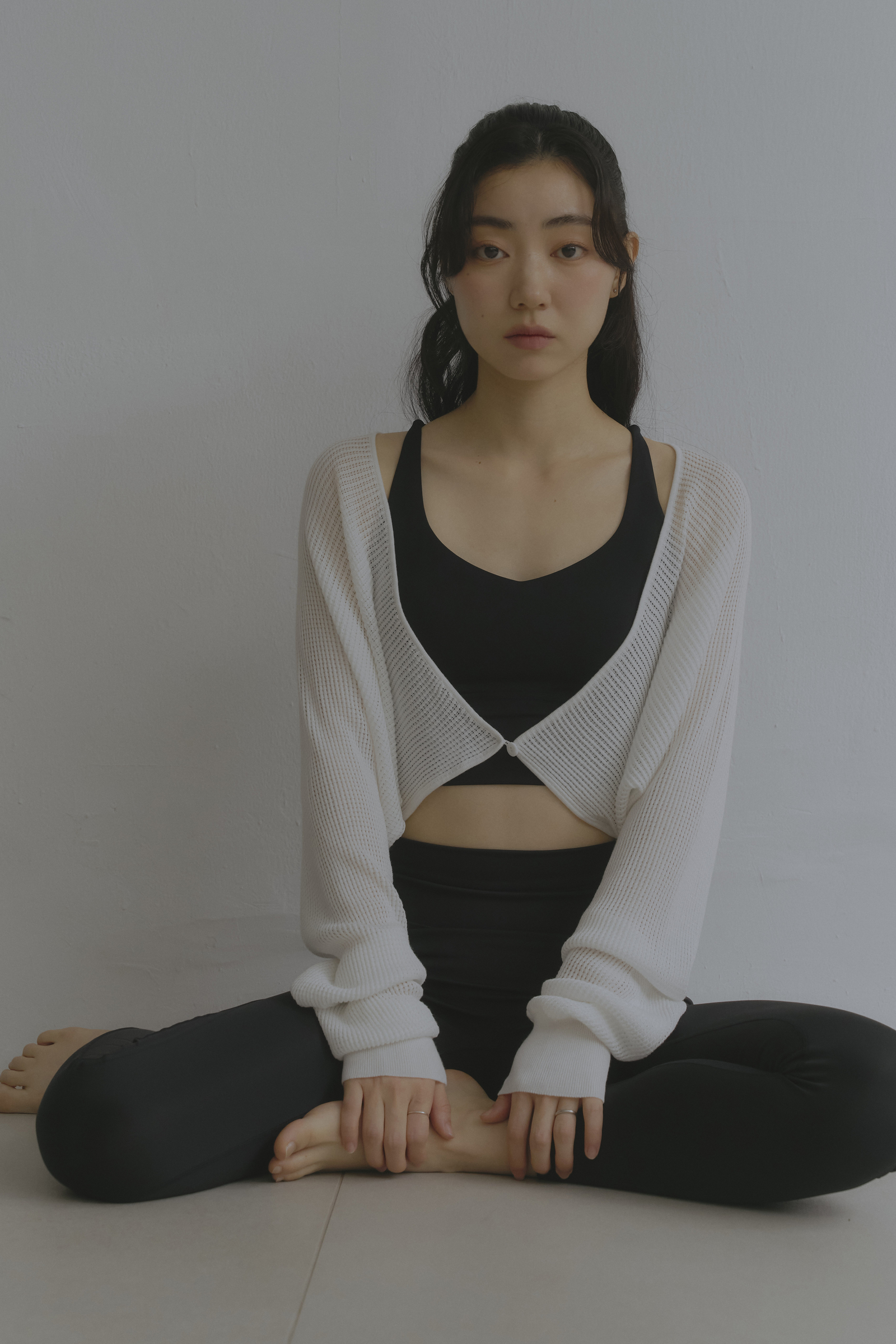 白