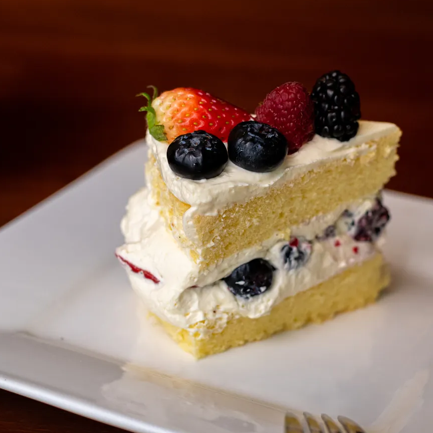 Buy/Send Fruit Cake Delight Online- FNP