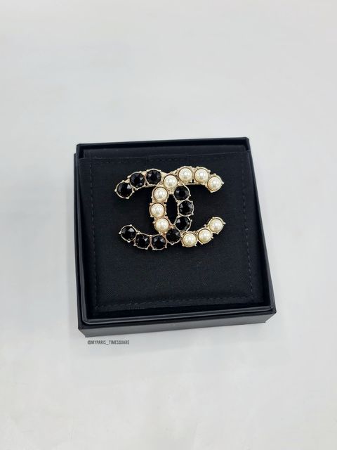 e8d70ee3-4d6a-41b2-9410-2a45823cfd4b