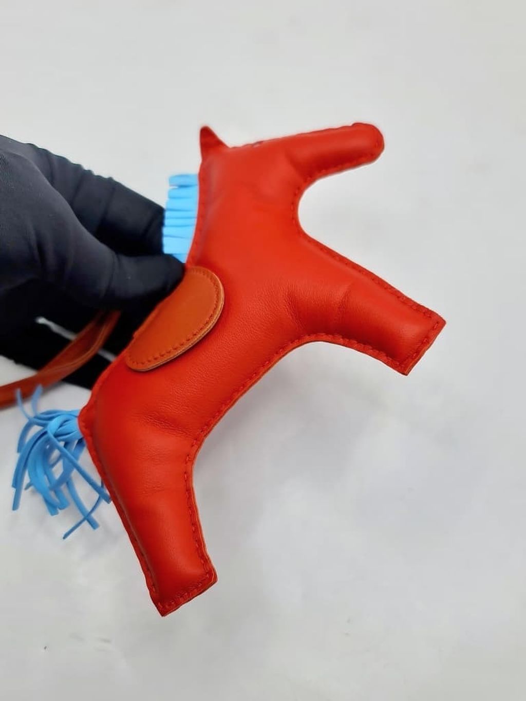 a5d528f4-76d3-4a8a-af62-a7c7a48dcfa1