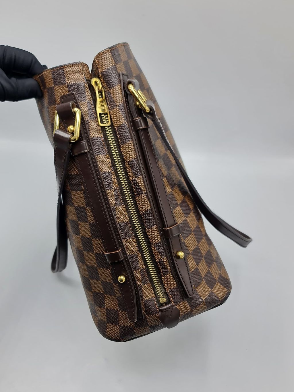 a73bdf8f-c5a5-4208-aaf2-9b1ab84cc407