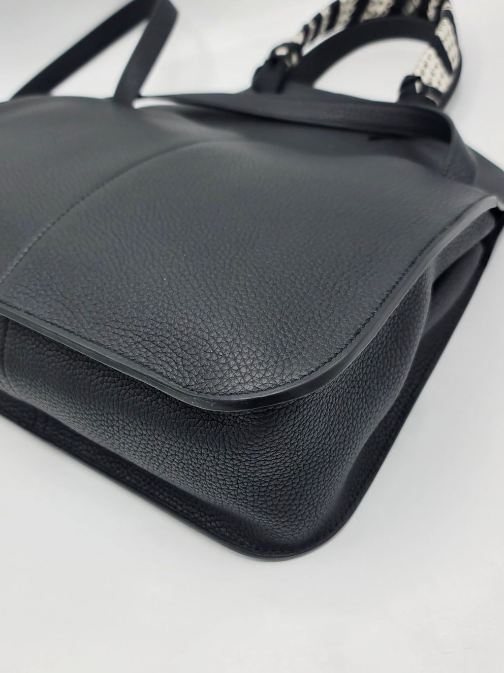 8fda98dd-4825-497e-9509-02e367c297e7