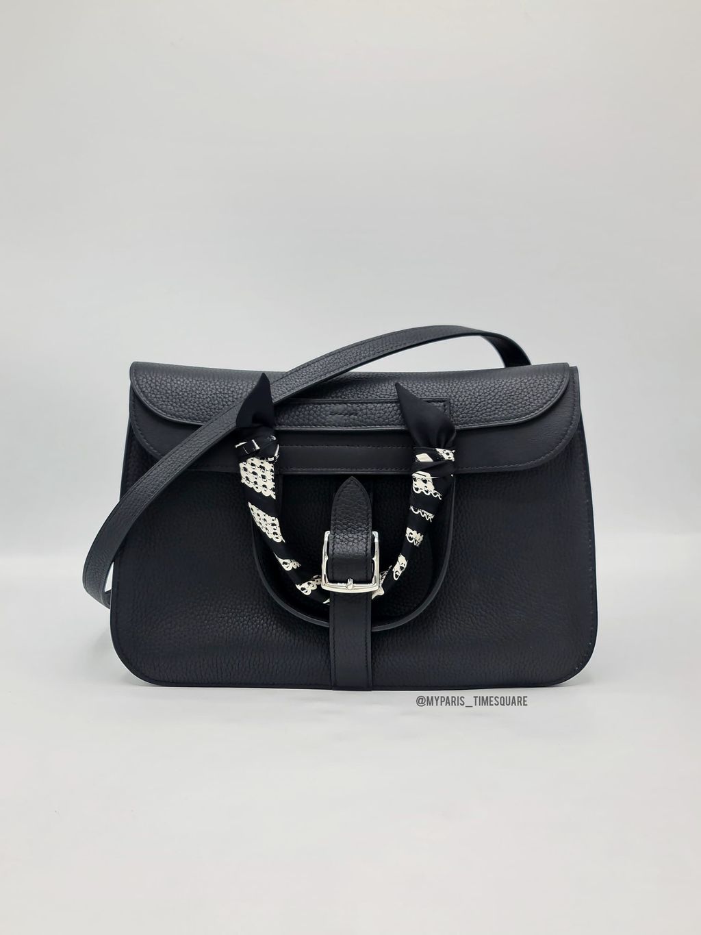 b5a3636b-2e8a-4646-a22b-dd225c6055e3