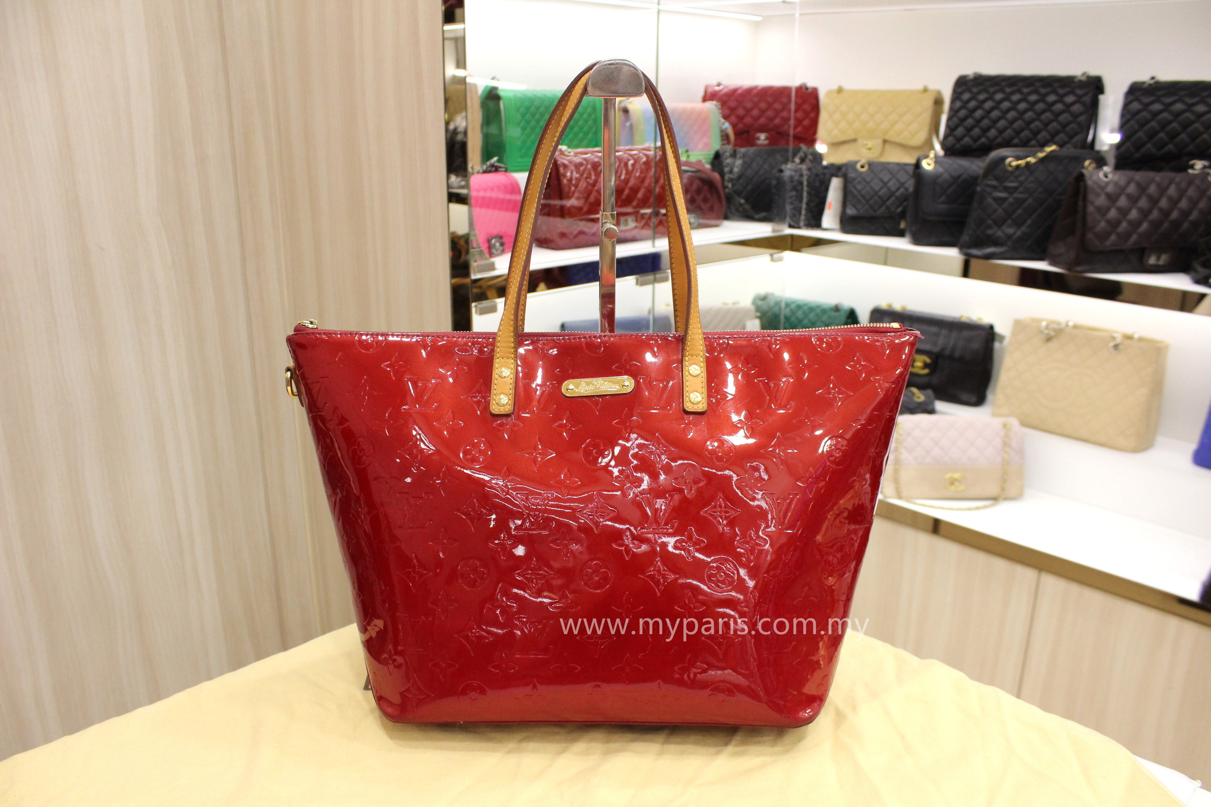Louis Vuitton Vernis Bellevue GM (Pomme D'Amour) – My Paris Branded  Station-Sell Your Bags And Get Instant Cash