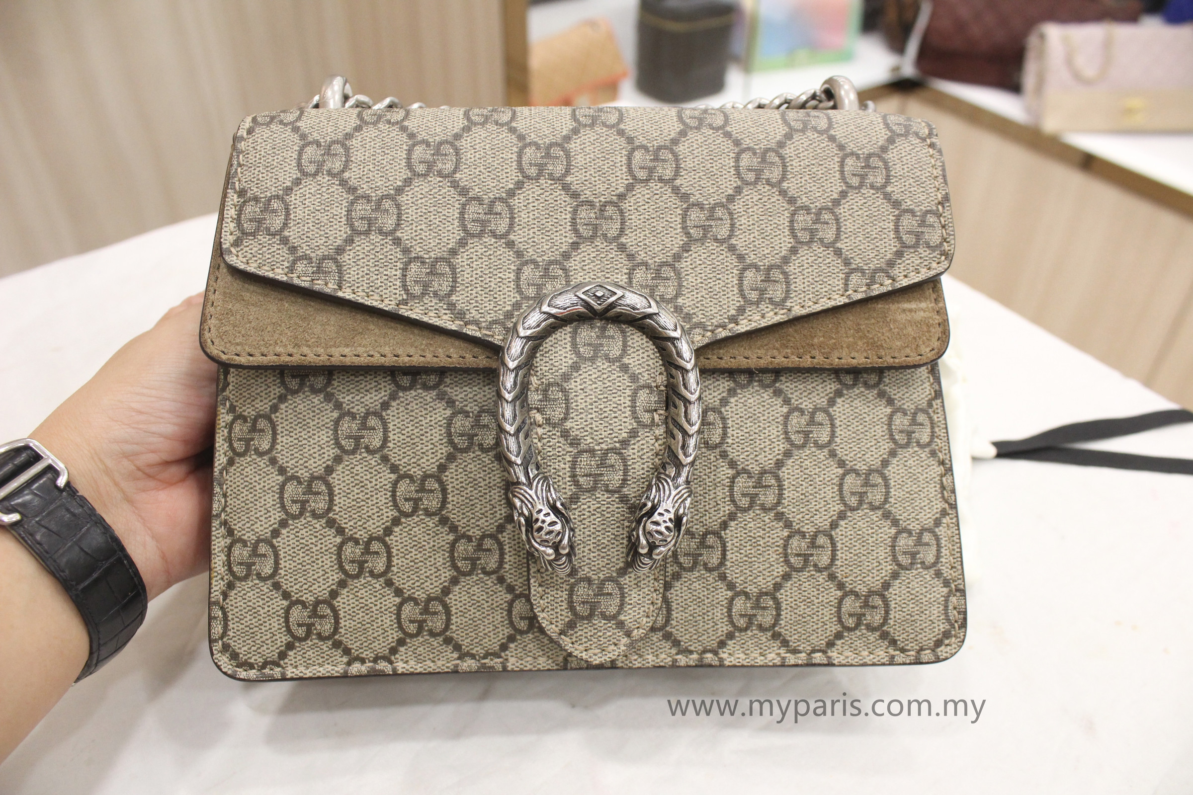 Gucci Dionysus GG Supreme Mini bag – My Paris Branded Station-Sell Your Bags And Get Instant Cash