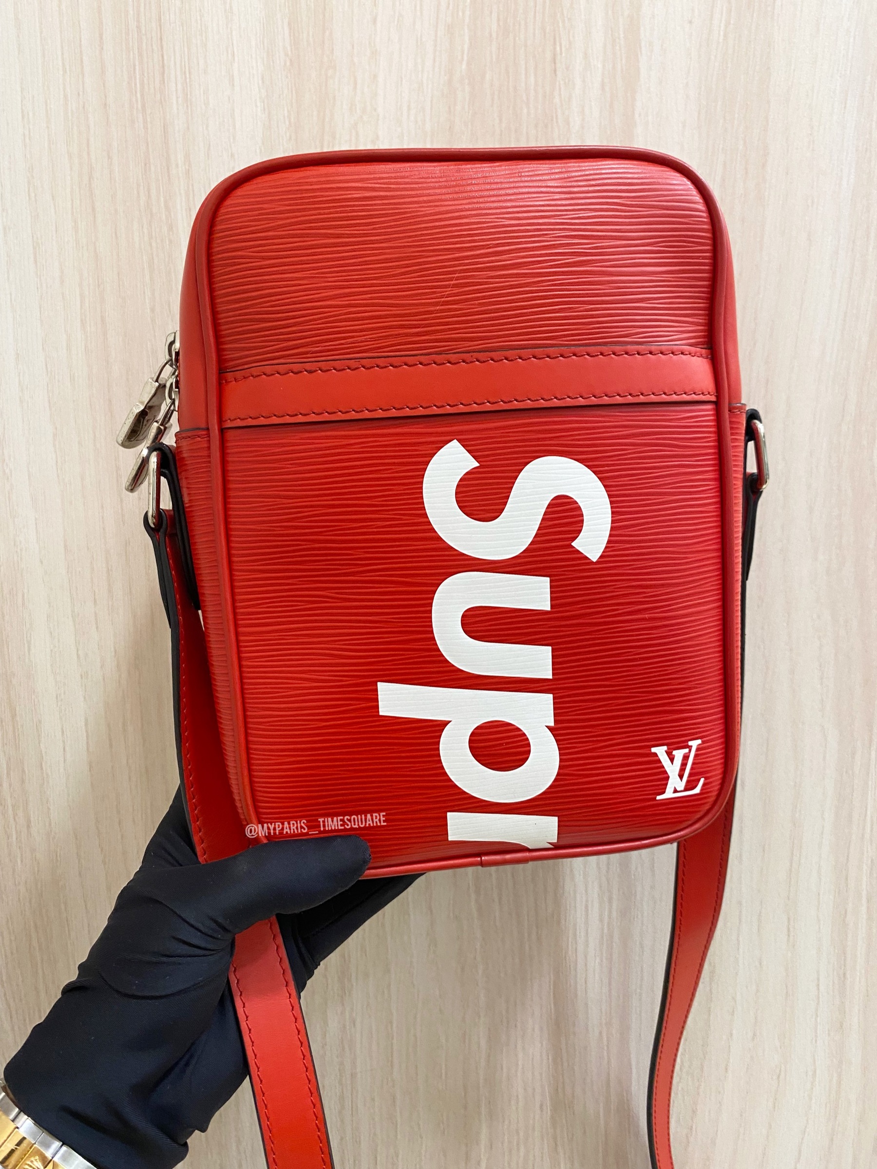 Preowned Supreme Louis Vuitton Red Shoulder Bag Danube Rare Pop-up