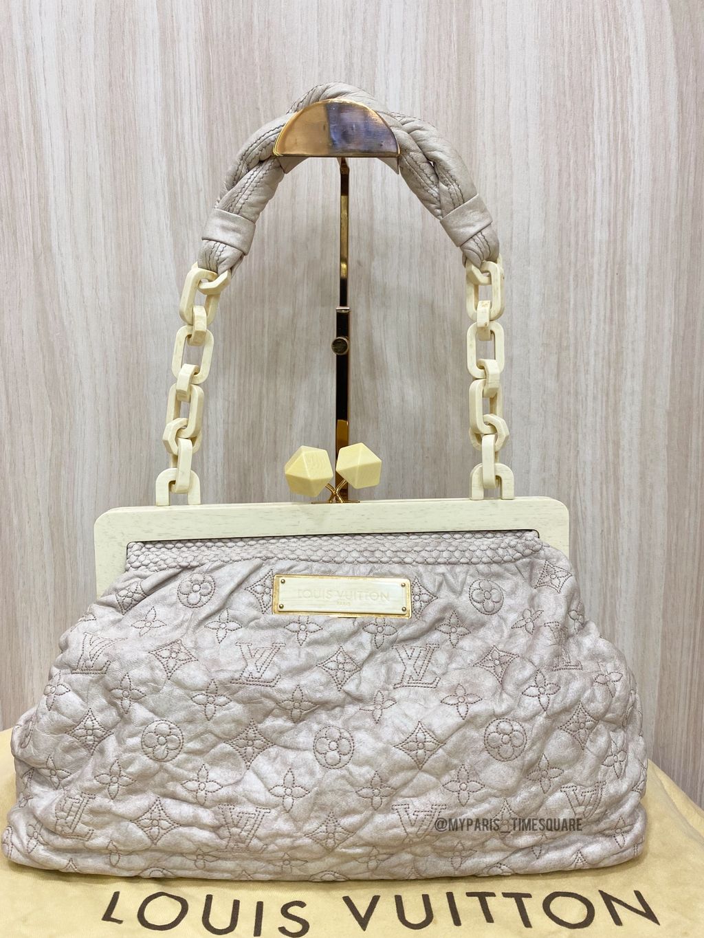Louis Vuitton Editions Limitées Handbag 270500