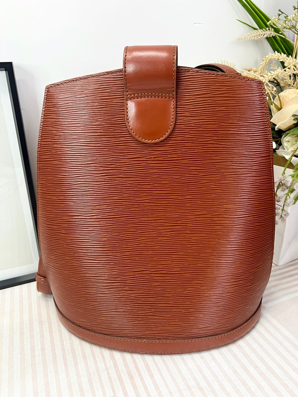 Louis Vuitton Epi Brown Leather Cluny Bag