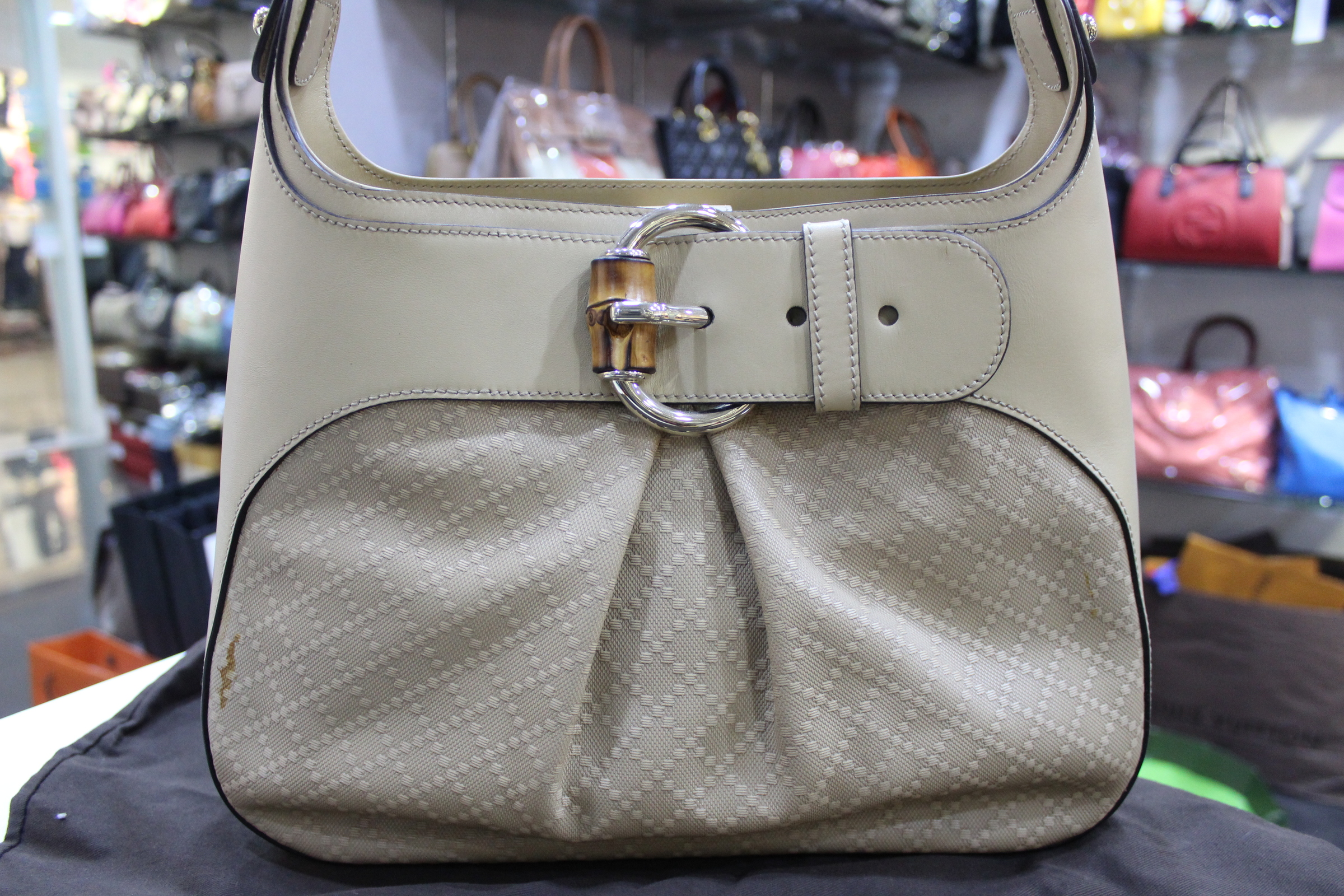 Gucci Diamante Beige Leather Shoulder Bag – My Paris Branded Station-Sell Your Bags And Get ...