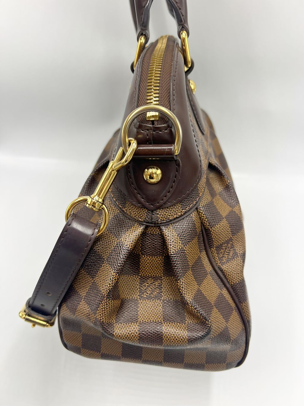 Louis Vuitton Damier Ebene Canvas Trevi PM Bag - Bags & Wallets for sale in  Johor Bahru, Johor