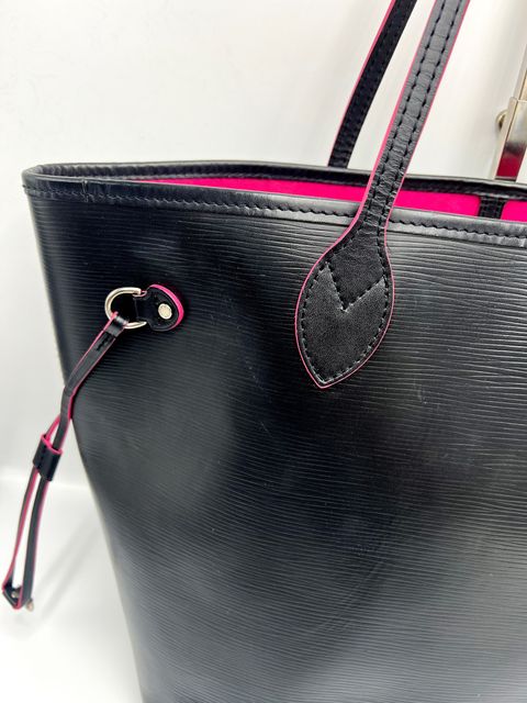 Louis Vuitton Neverfull Epi MM Black/Hot Pink Lining in Leather