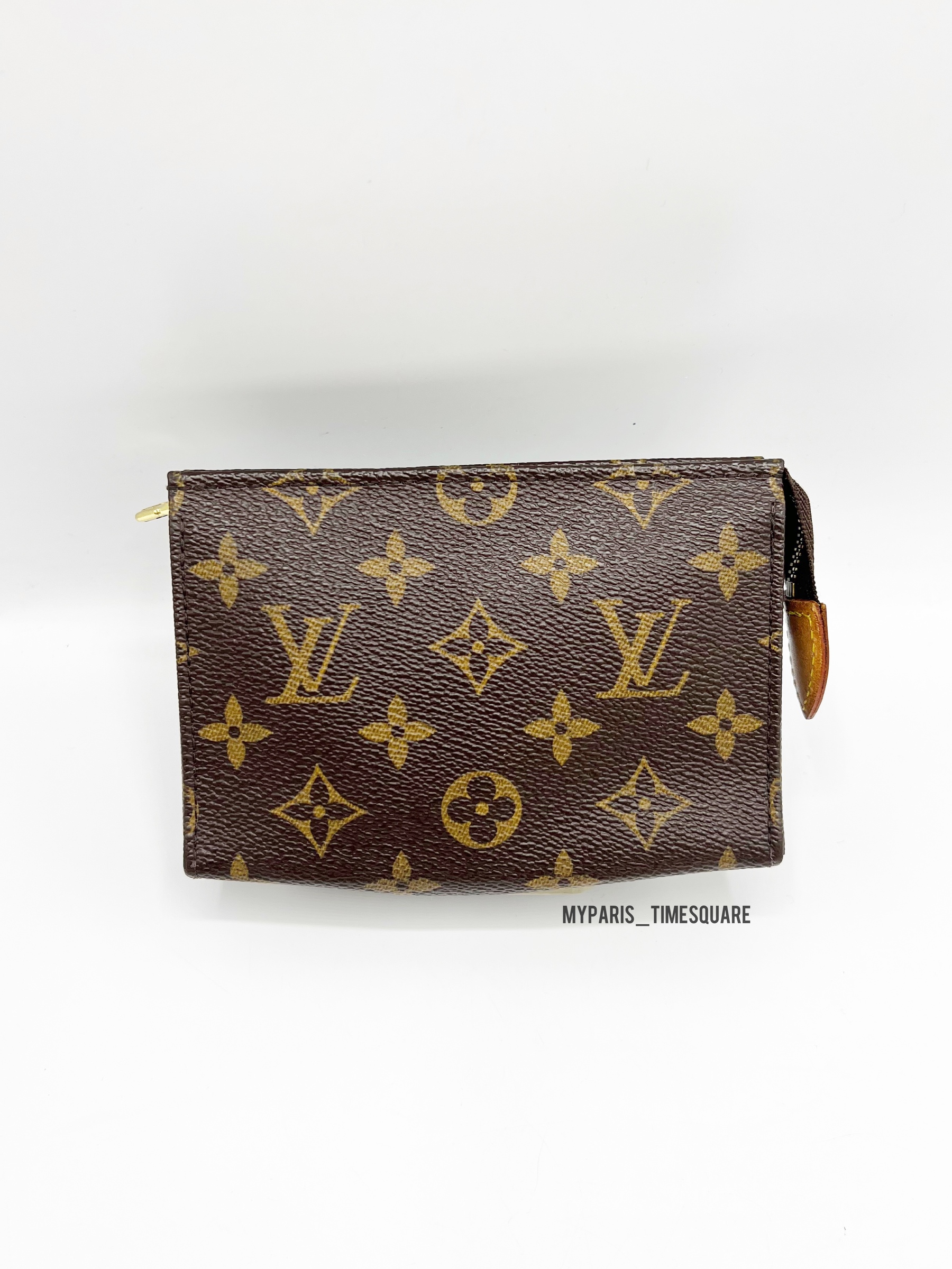 Louis Vuitton Monogram Canvas Toiletry 15 – My Paris Branded Station-Sell  Your Bags And Get Instant Cash