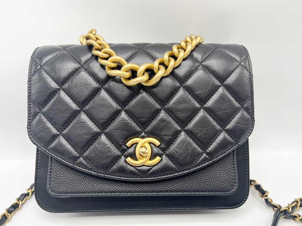 Chanel Black Lambskin Caviar CC Chain Handle Flap Bag – My Paris Branded  Station-Sell Your Bags And Get Instant Cash