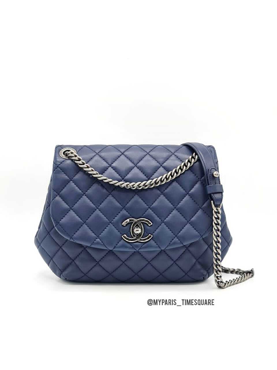 What is the name of this particular bag  rchanel