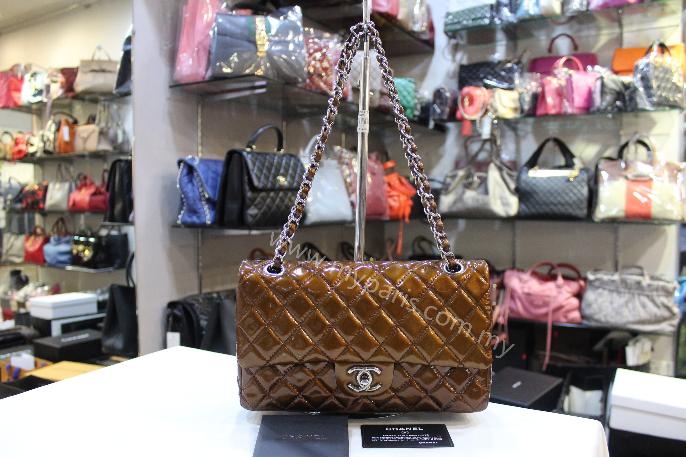 chanel classic flap patent leather