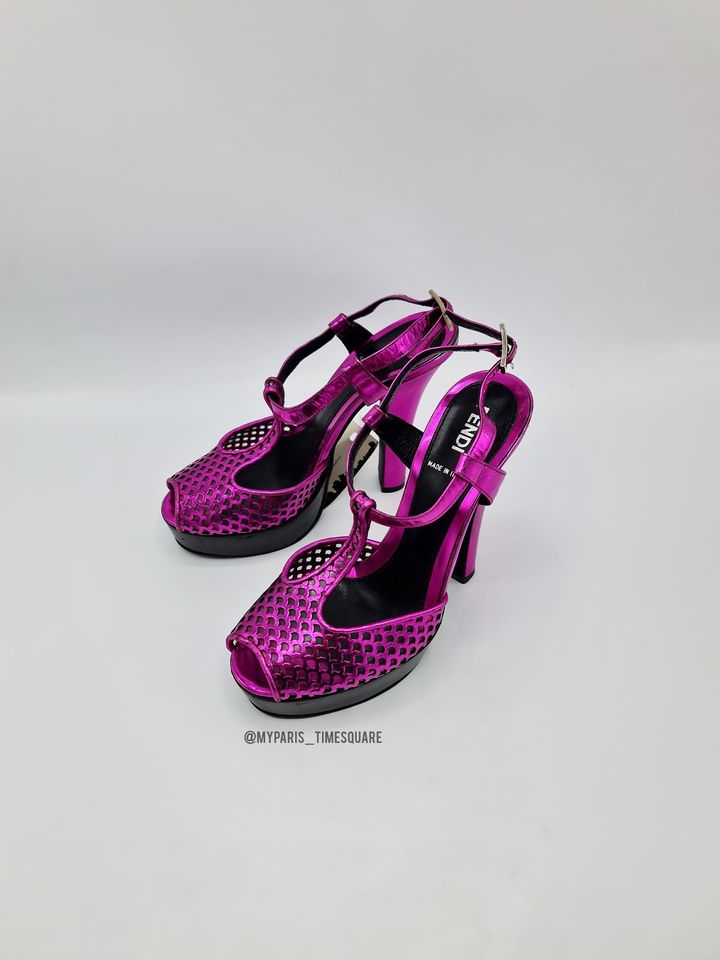264dd927-47a1-4ef4-9dfd-f9f1389753ea