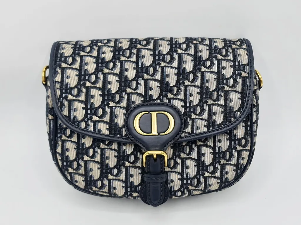 c062a66a-c6e3-4134-9129-3341dc4202c2