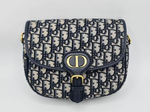 c062a66a-c6e3-4134-9129-3341dc4202c2