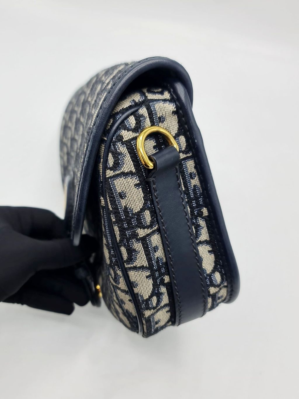 45b5c236-d8f4-49cd-94ff-528c1e089bbb