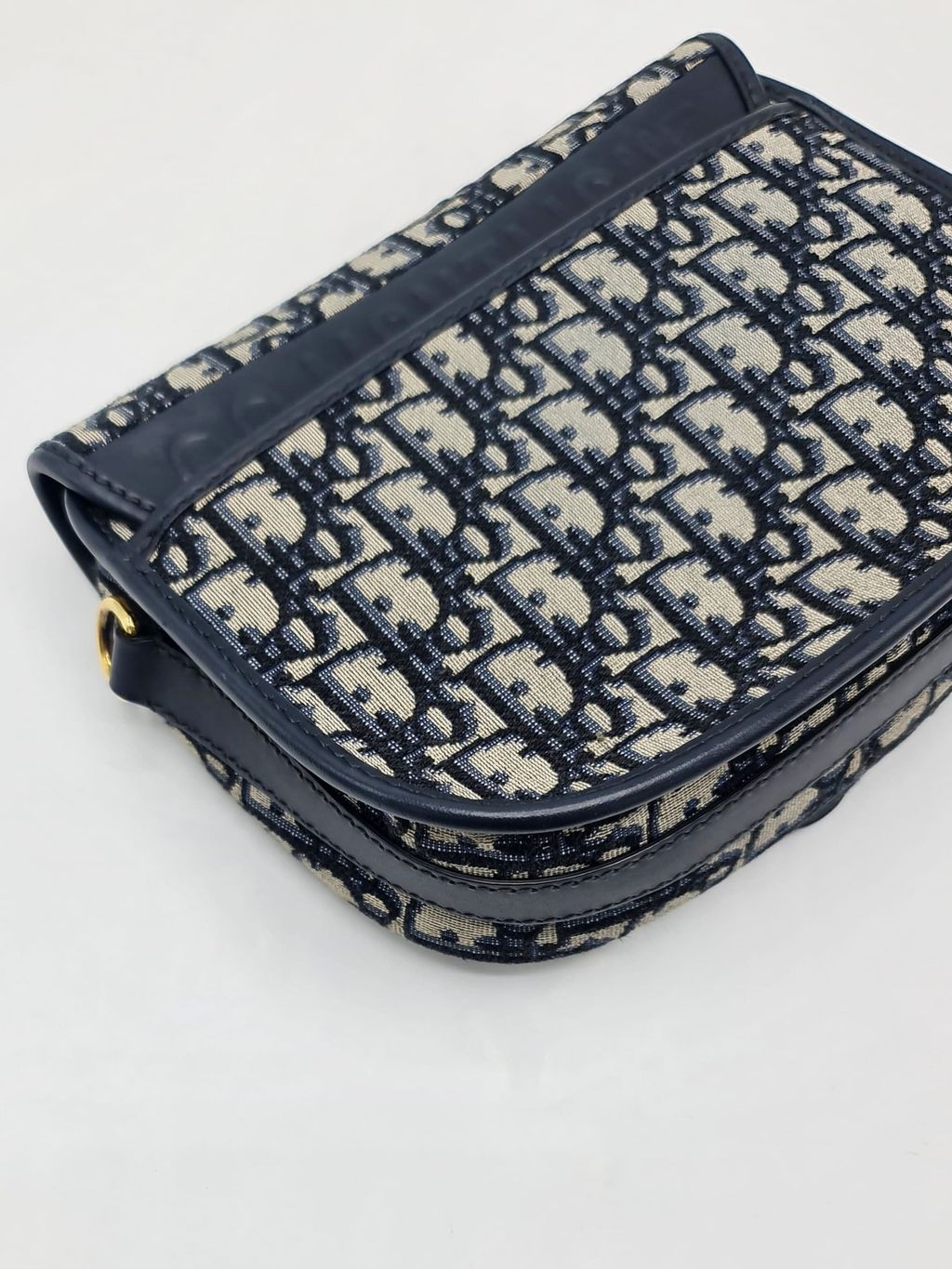 c9c7dfe7-5532-4cc5-8525-1a9d38f6e0b3