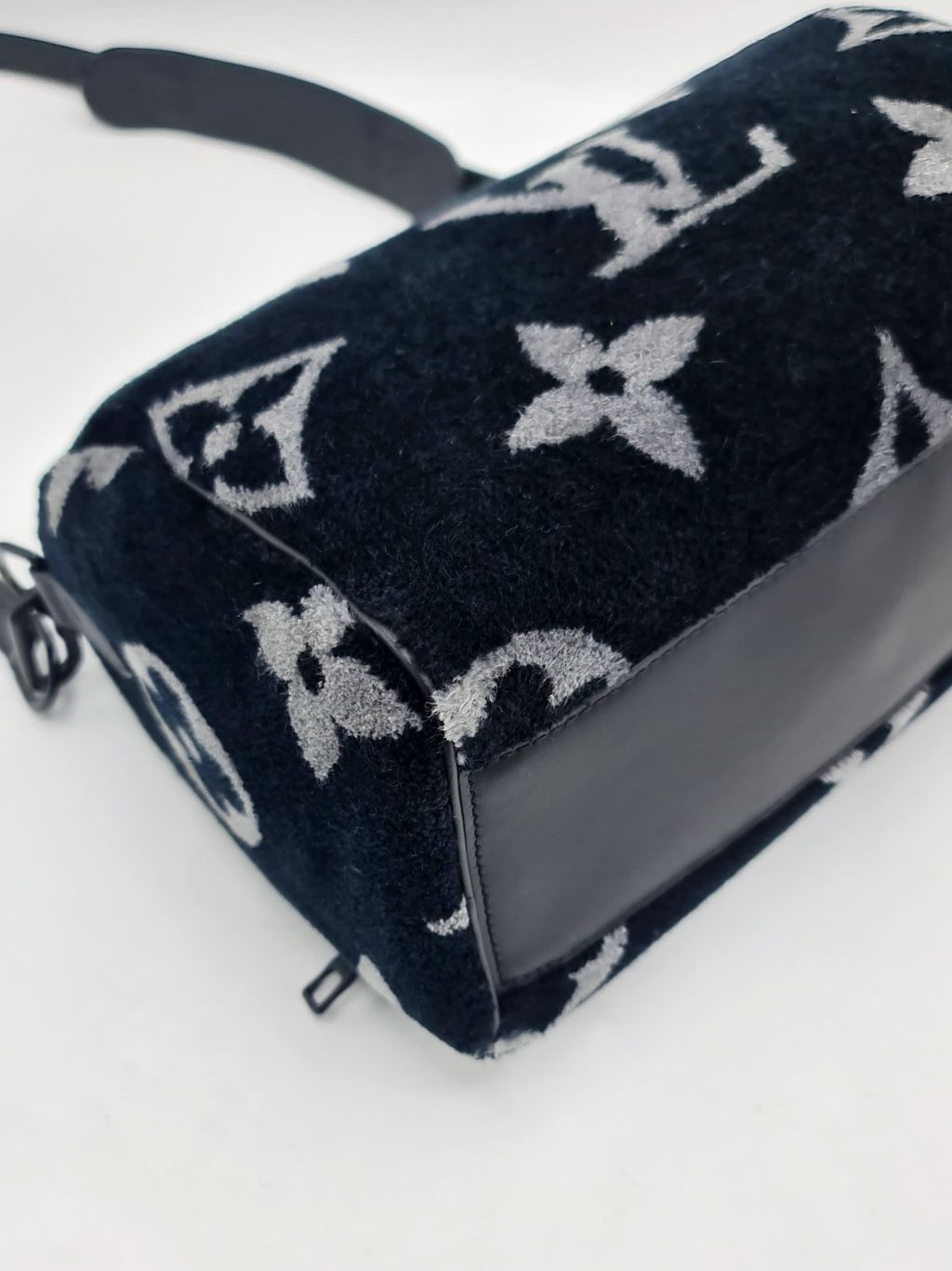 8d4de733-737a-41c7-9146-3b5d1c67e2ee