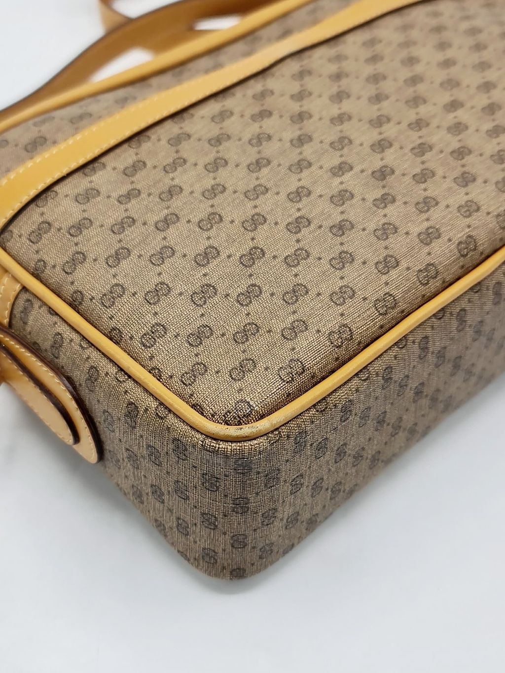 445035e0-3599-4e55-81b5-c44b626b6b2b