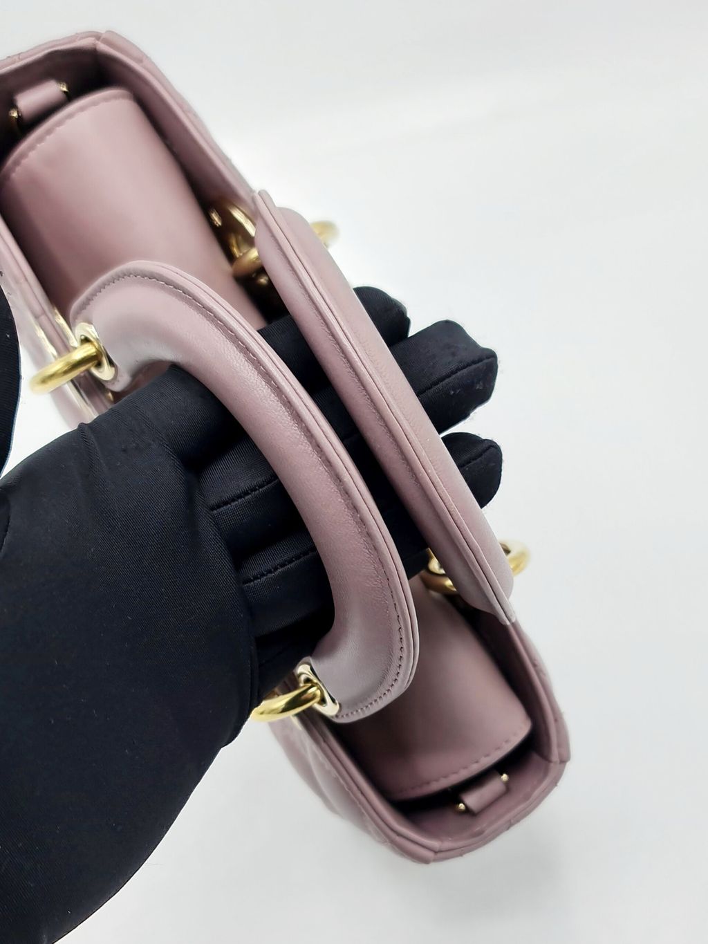 e962abd6-08dd-453a-80c4-789614e9d68a