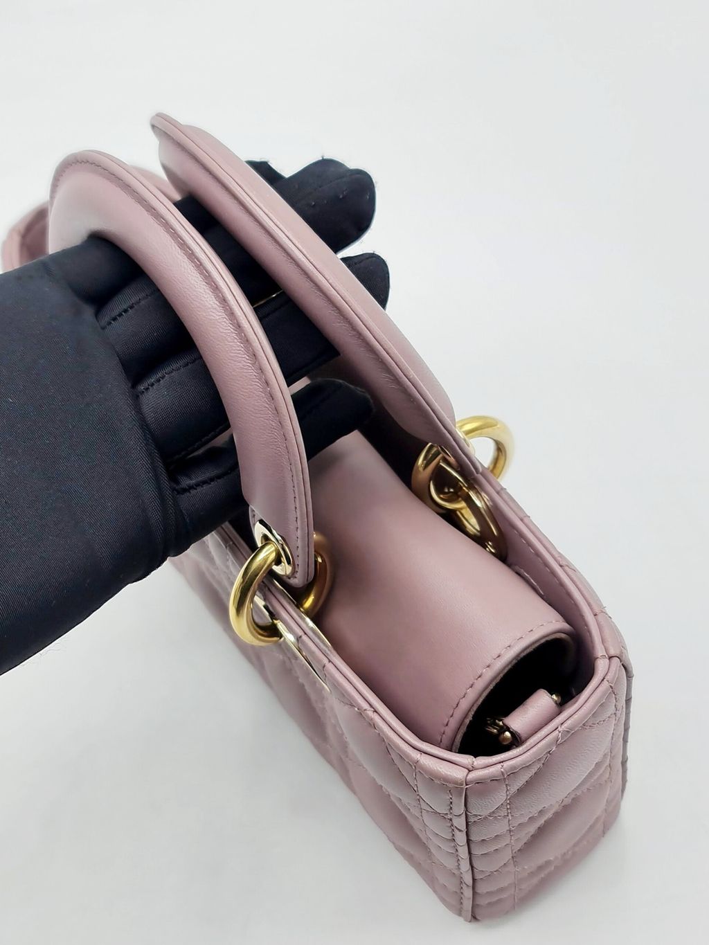 0597c127-d1d1-44a2-824d-3adc82ae70a5