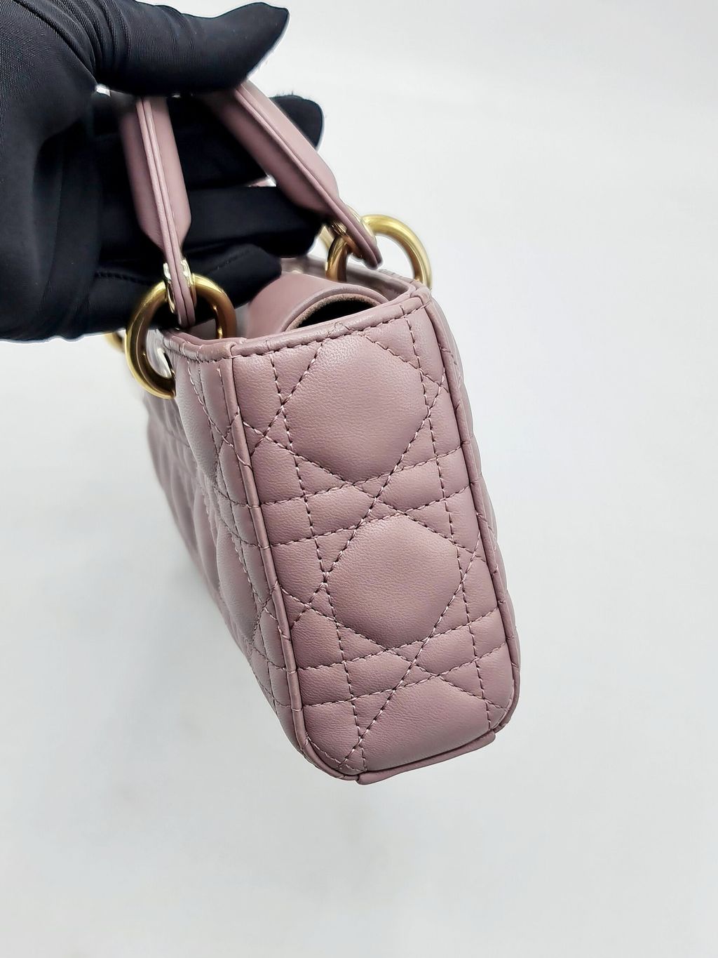 ce3dc3ae-c328-4042-90e6-18afc8e76f13