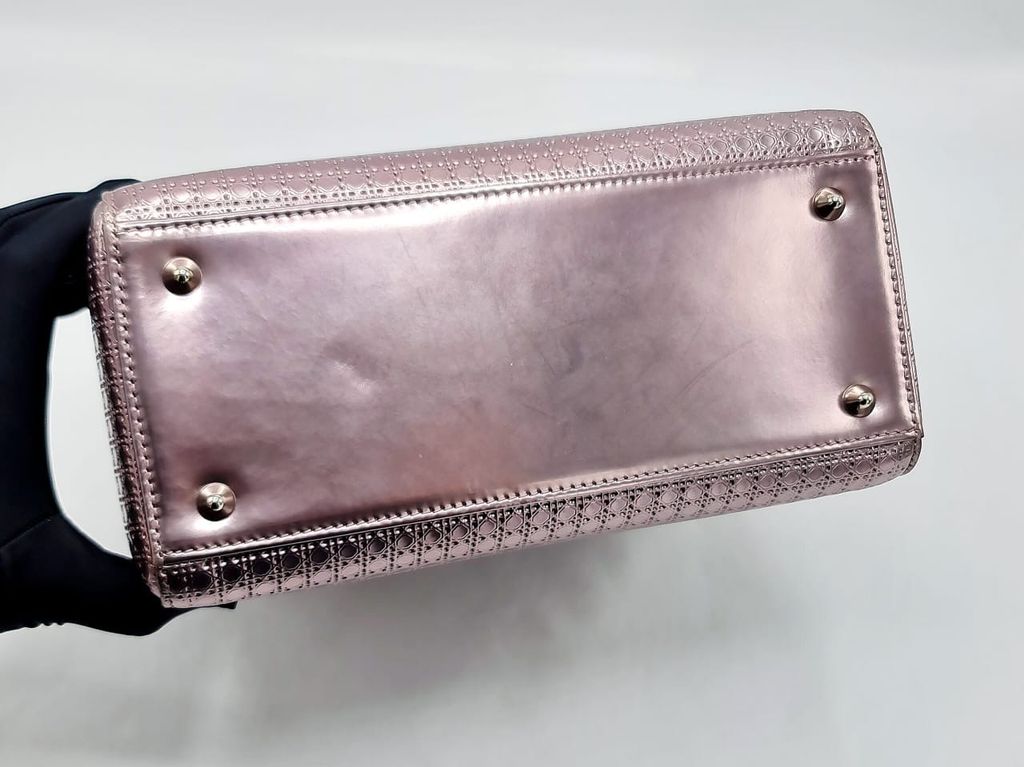 b0860449-460a-4603-beee-54a1f996b75d