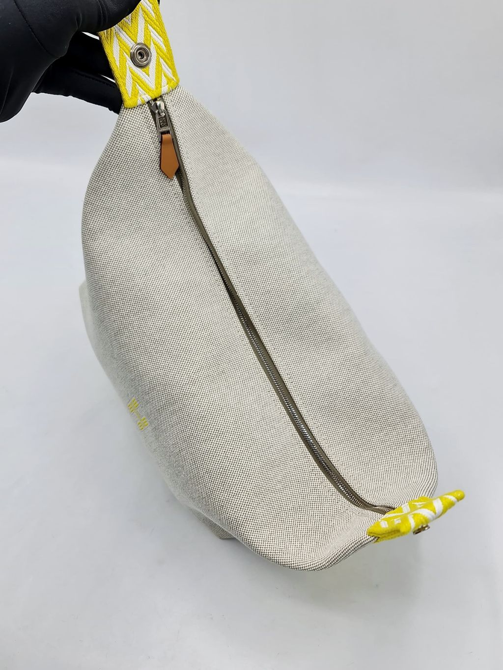 b36ce66b-4df1-4978-8de6-5e3b3e9b78b3