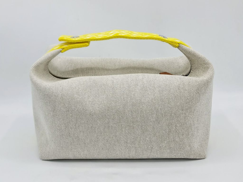 fd8b997d-9b3f-4956-90e7-bf8ad3a0e15d