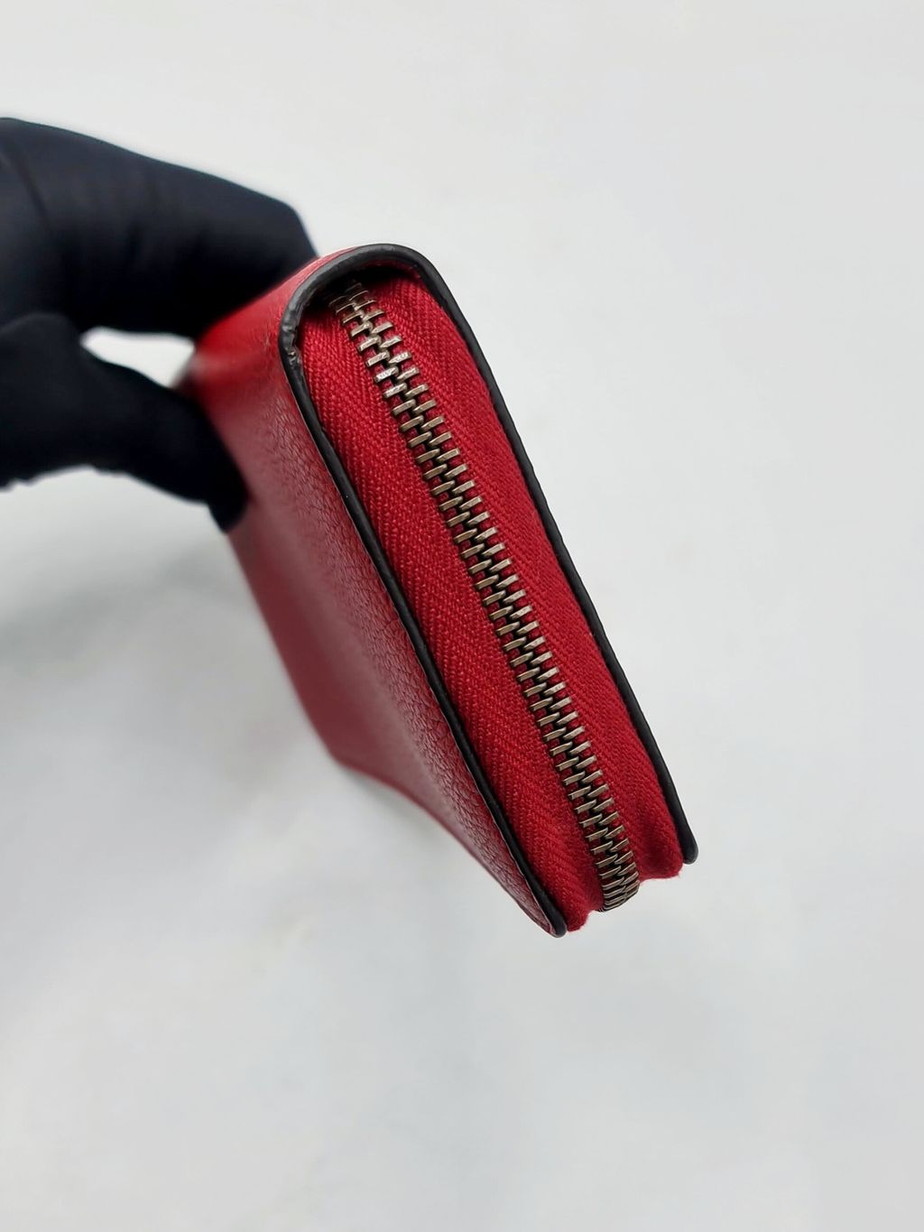 05ec04be-335e-45dc-907b-a69430ec41b6