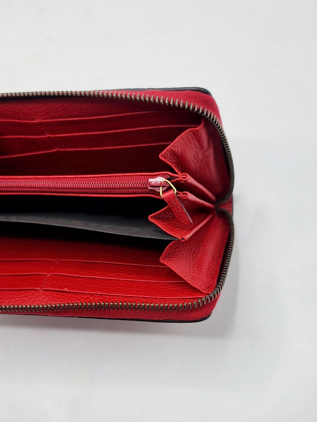 3baec875-1ca1-4222-bcda-d093ad1d186e