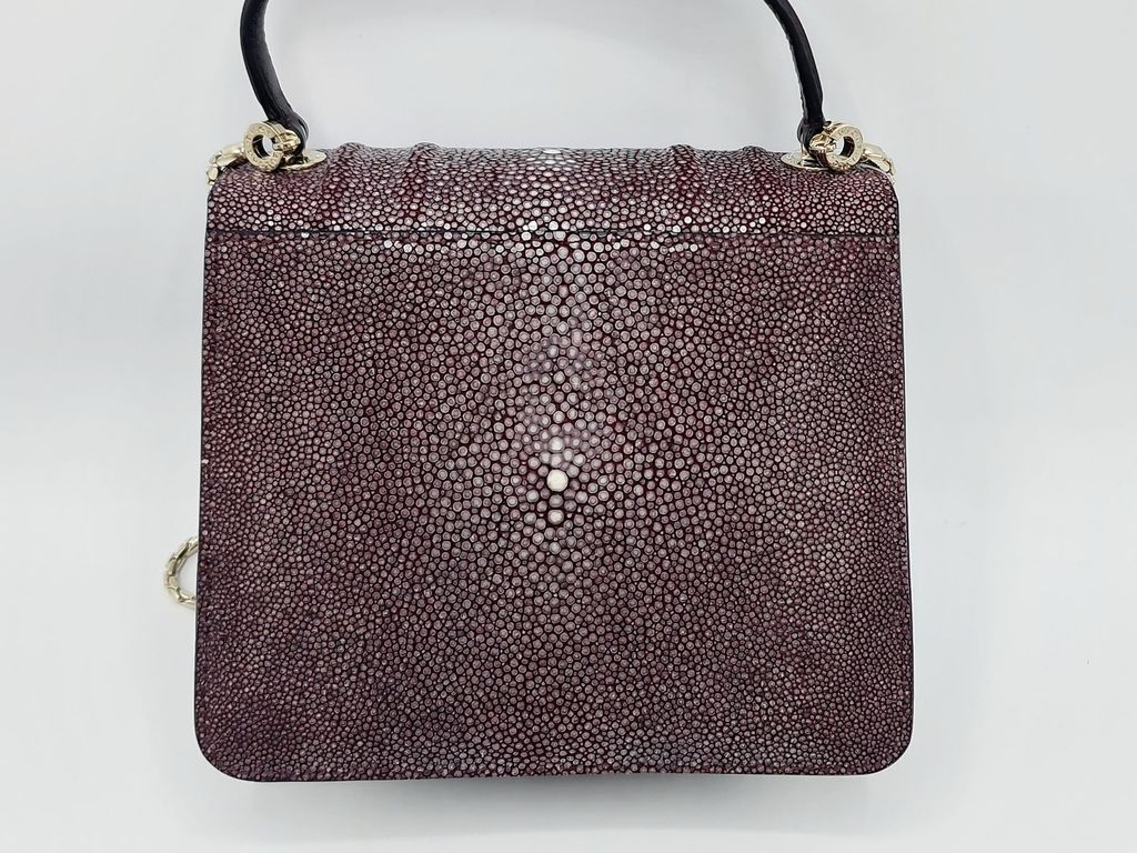 f4e8f2b5-65f4-4d6b-8d6c-f2b9398d188c