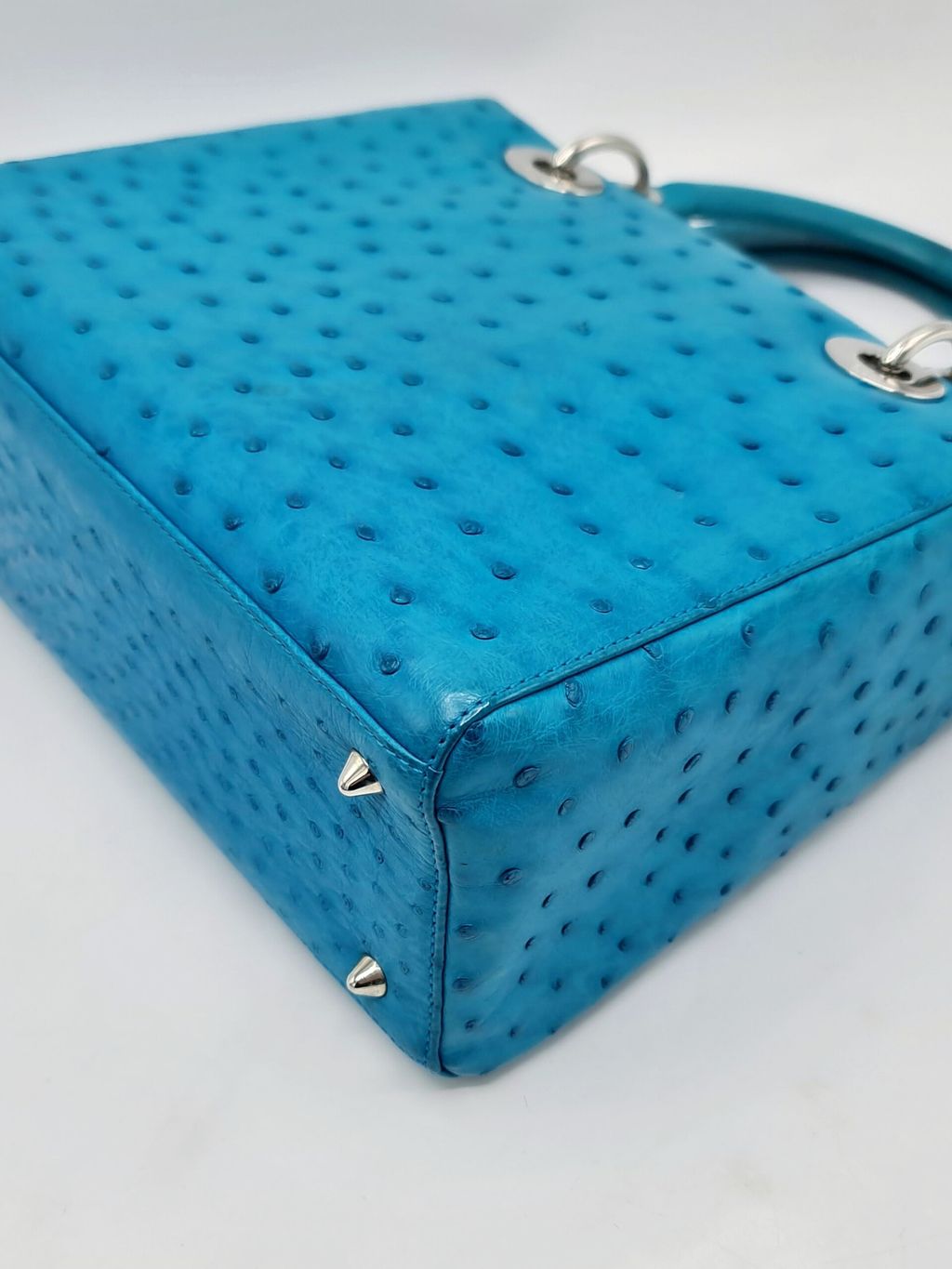 64cb1d16-74b7-4db3-960b-76808cd137aa