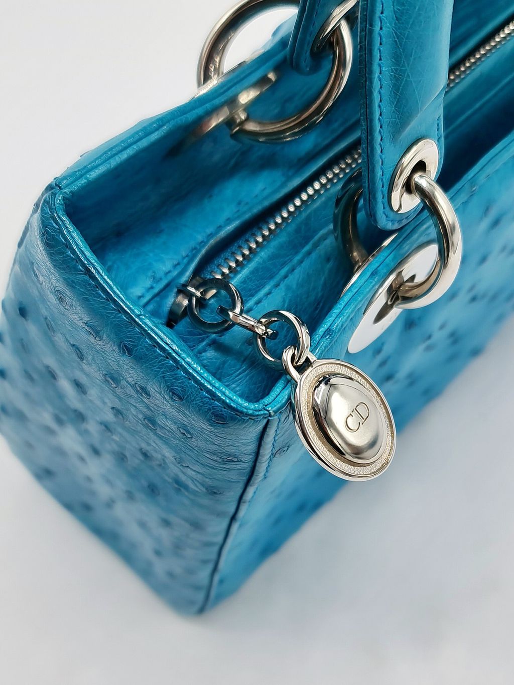 6b924f46-838f-40af-9fc9-67950a250a88