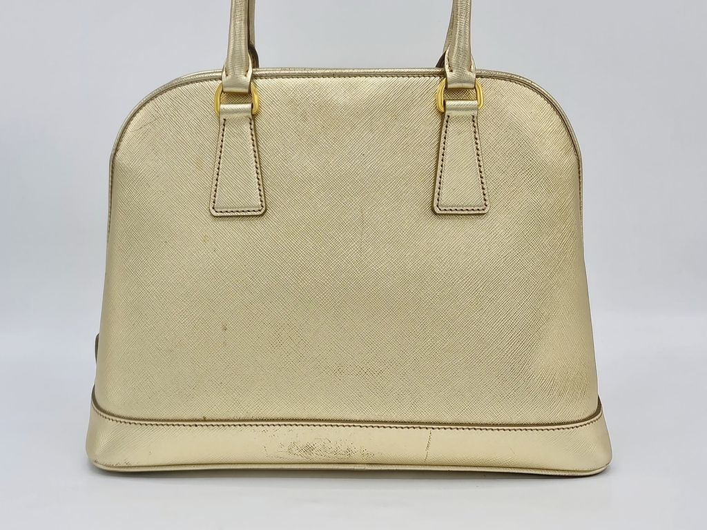 9e36e50f-759e-47cf-8e35-a10145583596