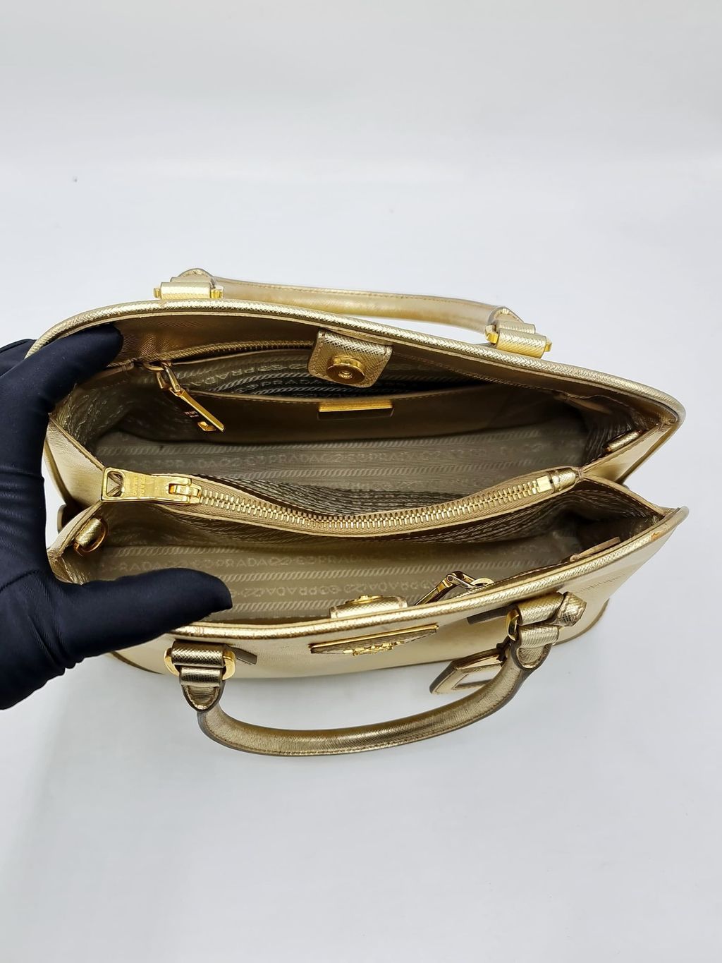 3871b797-639e-400f-b060-8ca94a883cbf