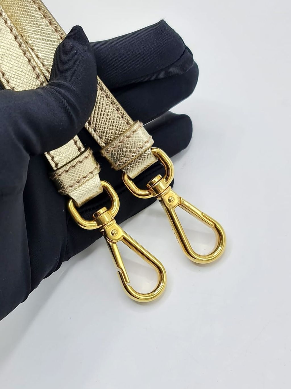 6055f39e-75f0-4c4d-8c97-d625c0faa933