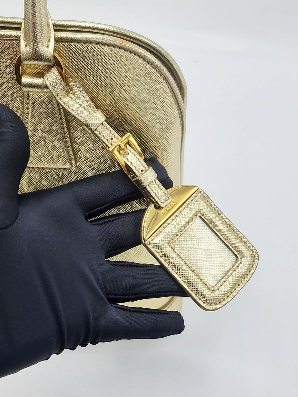 f31f348f-d084-4d66-a118-a3ebf03d6bed