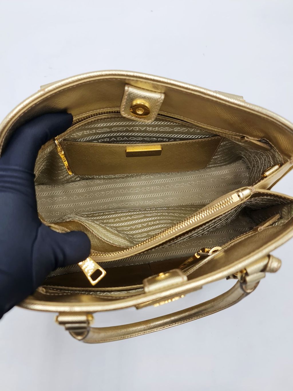 18c0cca9-dfc5-4b24-a780-728d8d367464