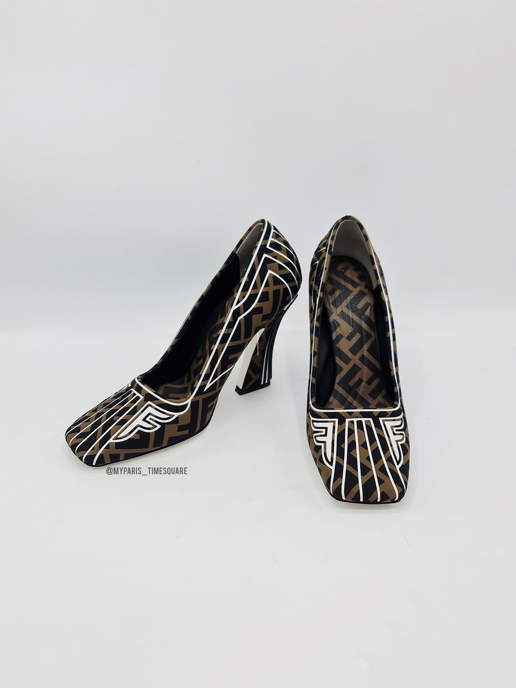 b982d040-6219-4aff-9260-7f92855fe590