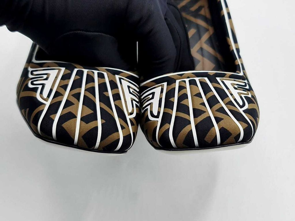 6ca9e3d6-724e-41a6-abf3-a90665947cf3