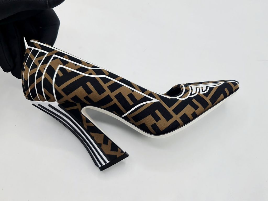 db32b162-1ee2-4338-92fc-f1fa80218cbd