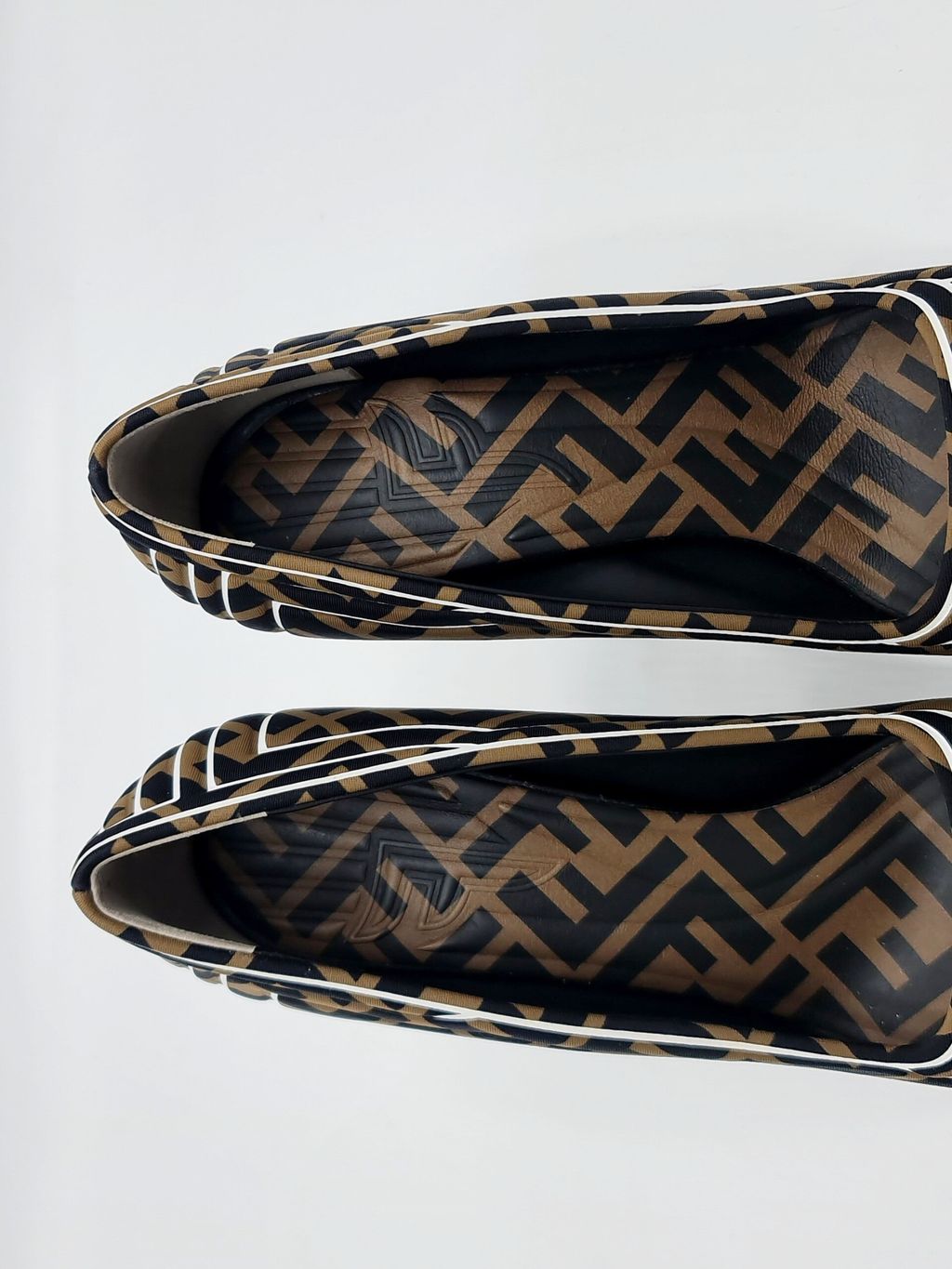 66181304-2c53-4da8-8e80-df7c7ff65b09