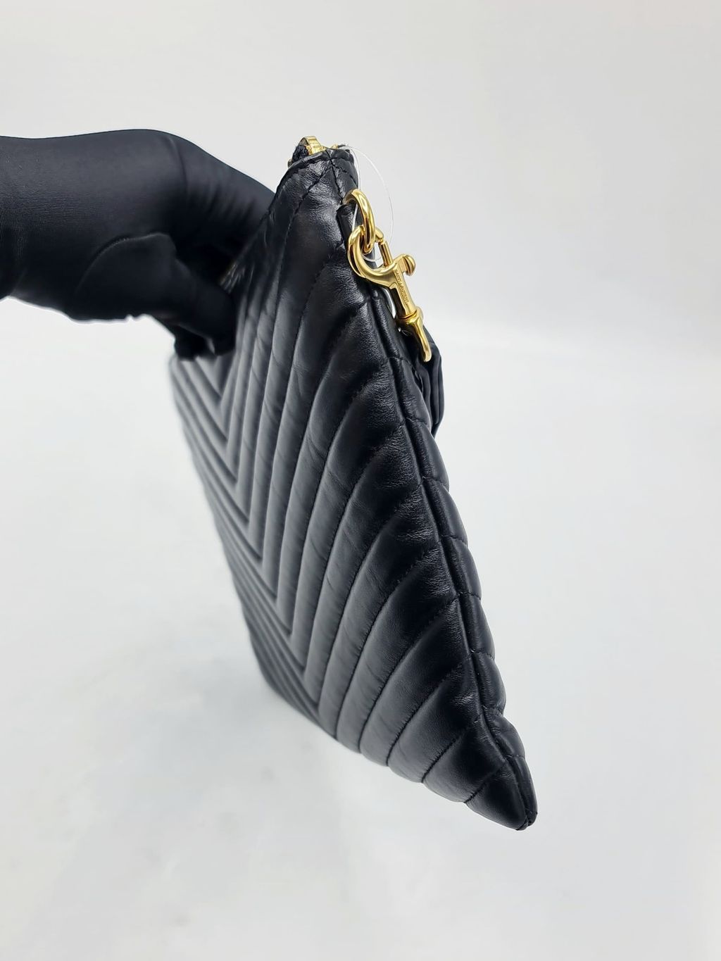 9930fce1-f865-4f47-8e66-1e2c460022b6