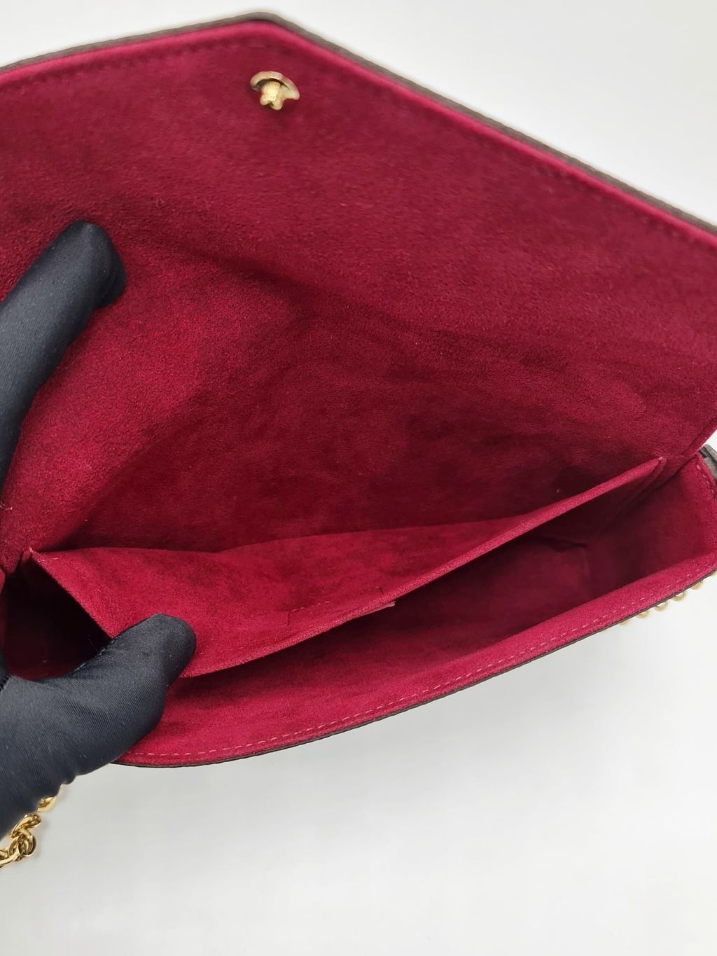 04aabb2e-bb29-4d7f-9ffc-2db4886bd034